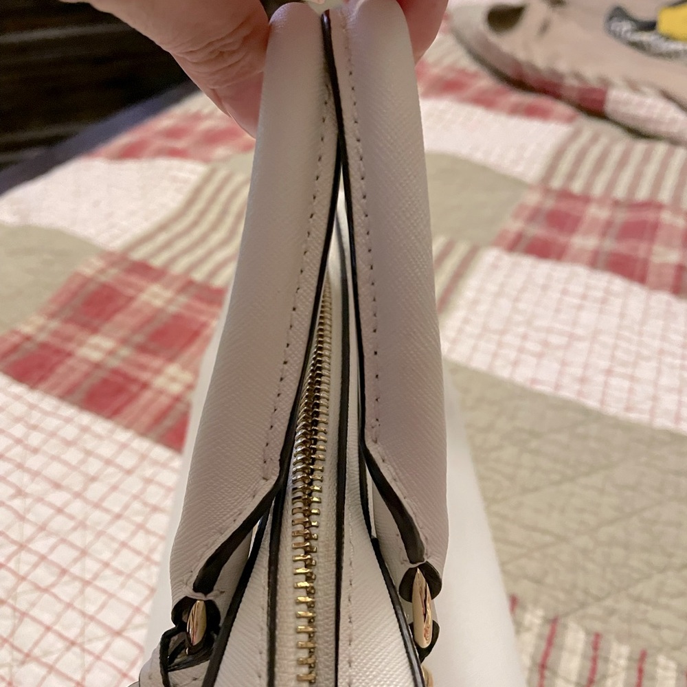 Micheal Kors Sachel